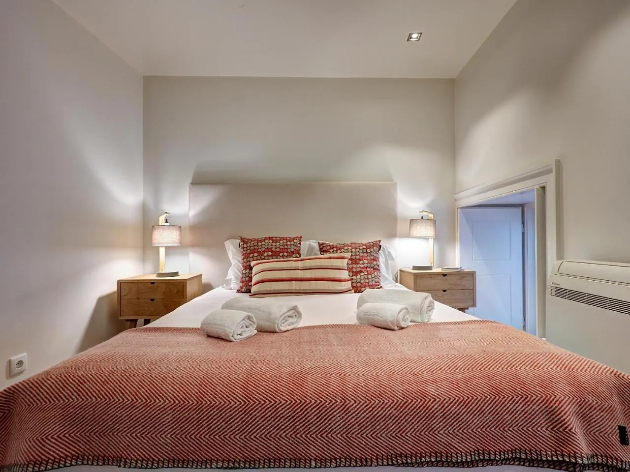 Lisbon Canaan Boutique Apartments Gaivotas by Get Your Stay