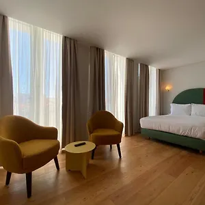 Serviced - Estrela Lisboa