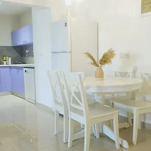 - Pleasant אילת