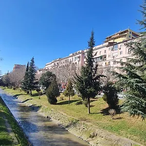 https://likehome-center-1.albaniahotels.org